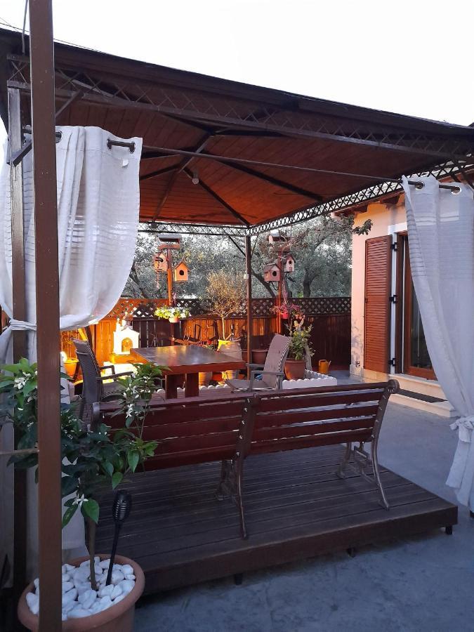 Villa Arktos Нідрі Екстер'єр фото